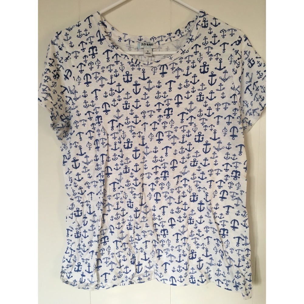 Loose anchor tee